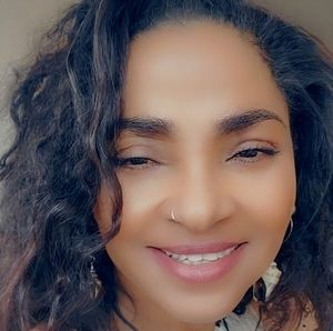 Meet your Posher, Oluwagbemi t.